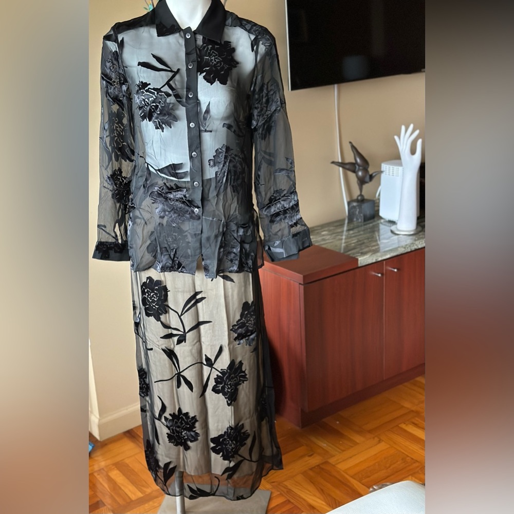 NWT BCBG MaxAzria Collection Set of 2.100% Silk.Lined. s 6 Retail Each pc. $196.